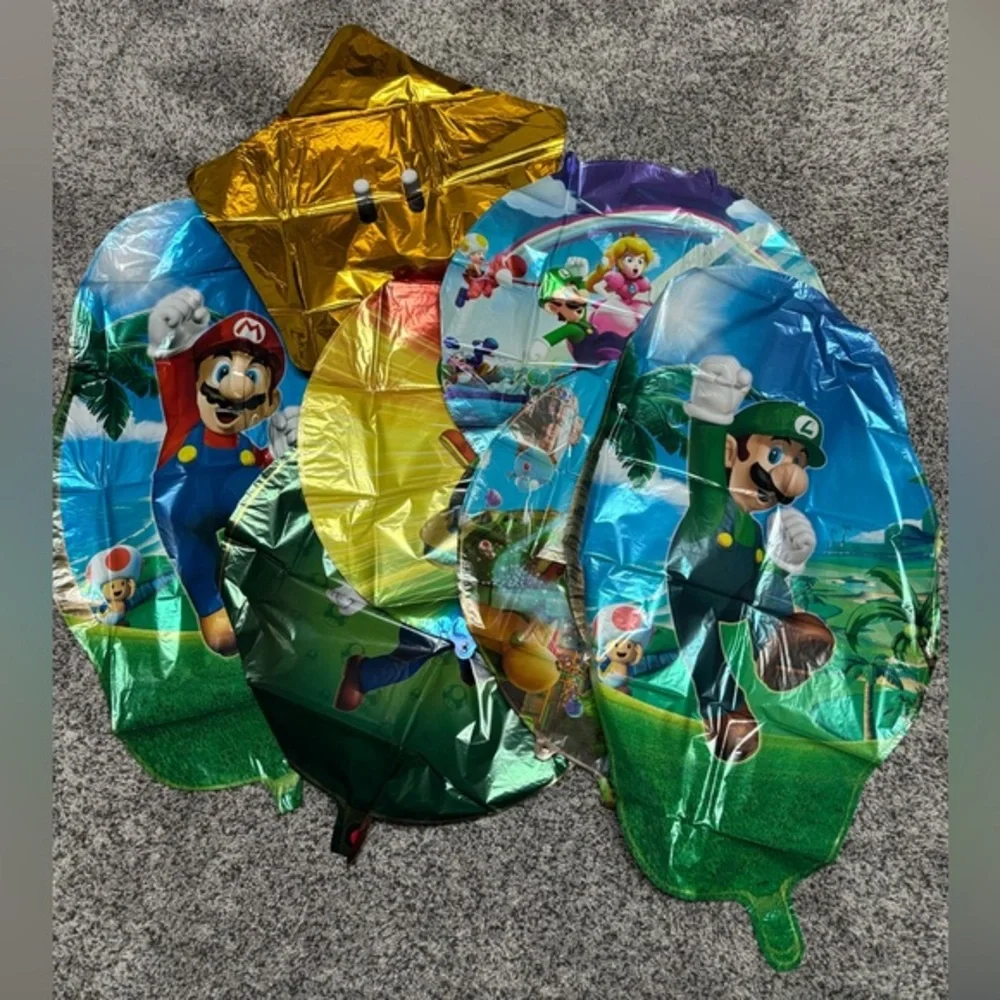 Super Mario and Luigi Foil Balloons 6